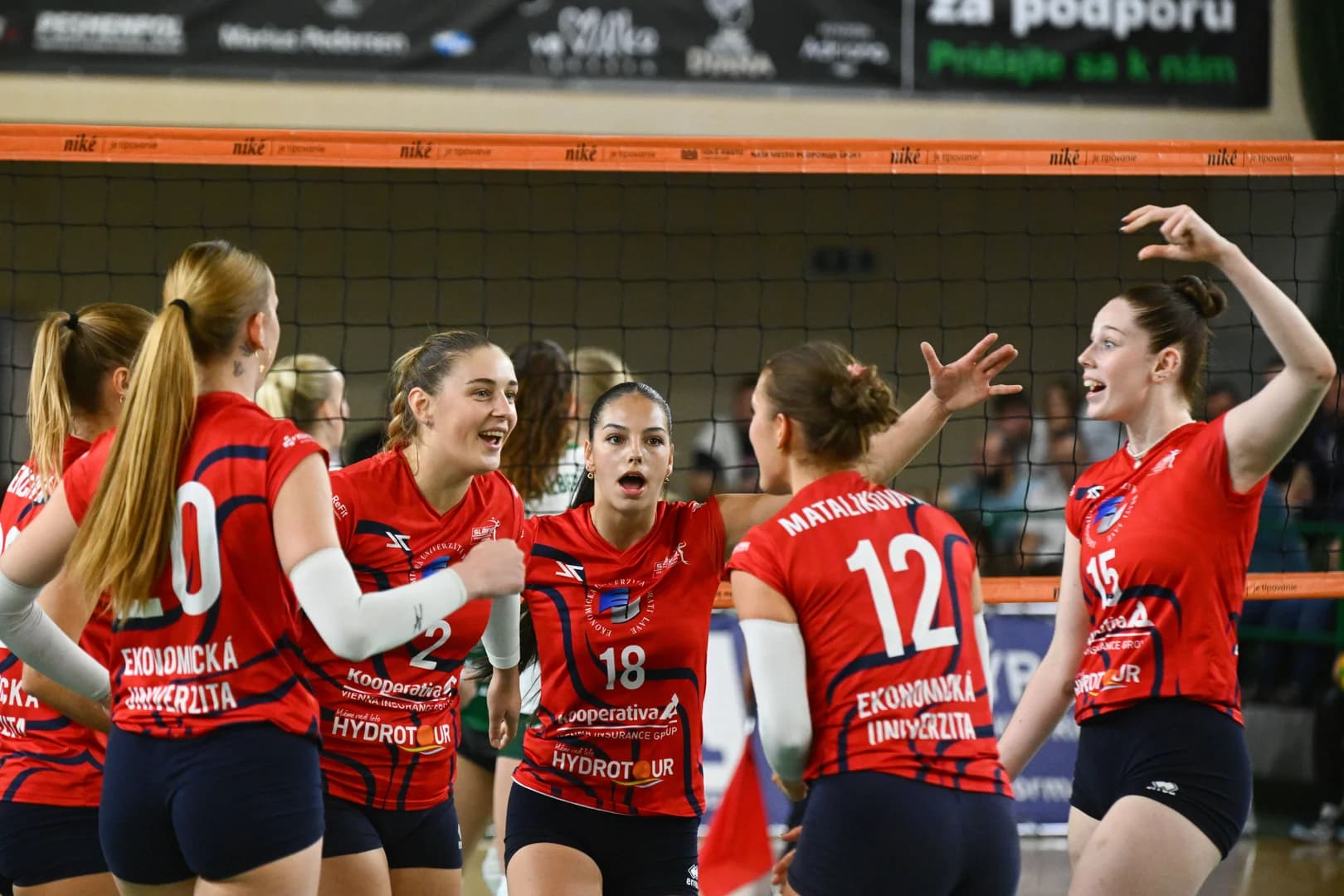 Slávia sa pridala k Slovanu a Nitre