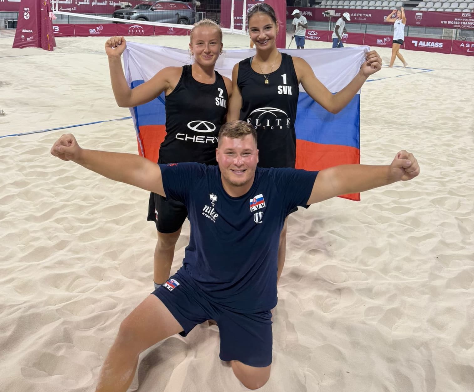 Matyushenková a Zelenáková postúpili do hlavnej súťaže majstrovstiev sveta U18 v Dohe!