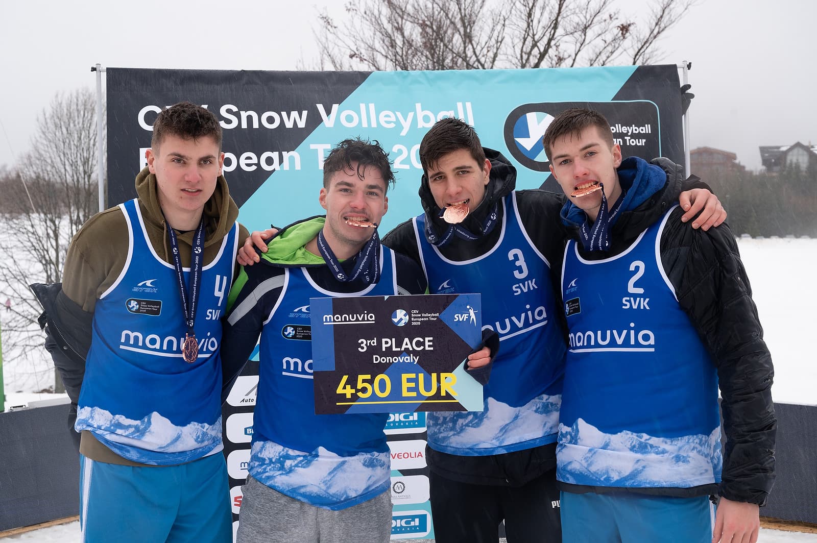 Slováci vybojovali na SNOW tour bronz, zlaté kovy na Donovaloch len do Ruska