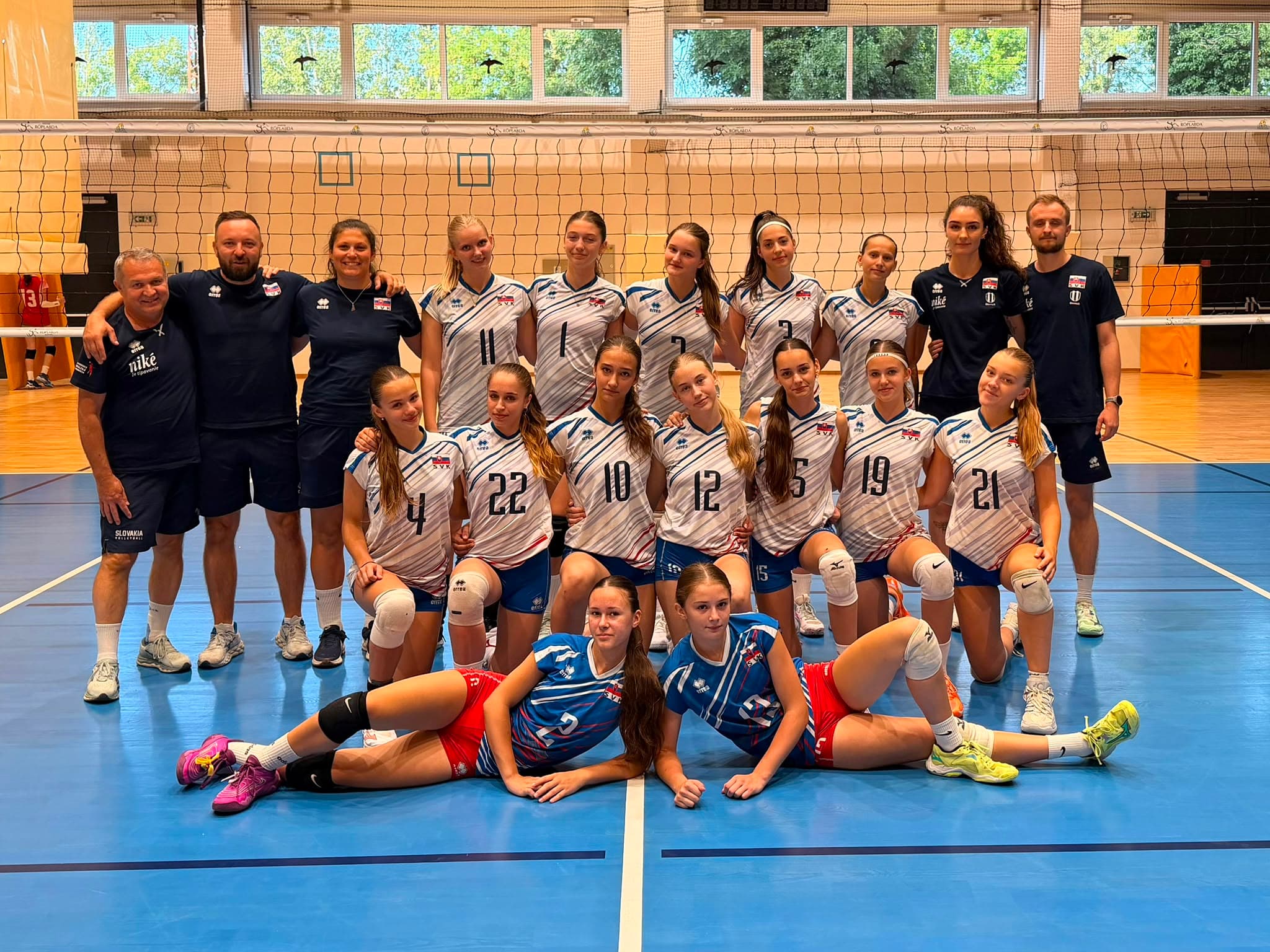 Slovenky do 16 rokov zvládli v Békéscsabe oba prípravné duely víťazne