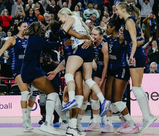 LEGIONÁRI: Houston s Palgutovou s Austinom otočil z 0:2 na 3:2 